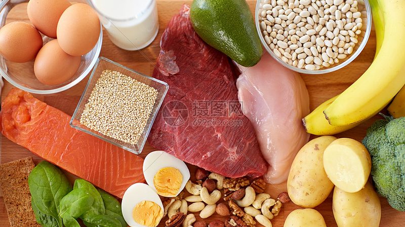 老年人复合维生素原料：揭秘其选择与质量标准**
